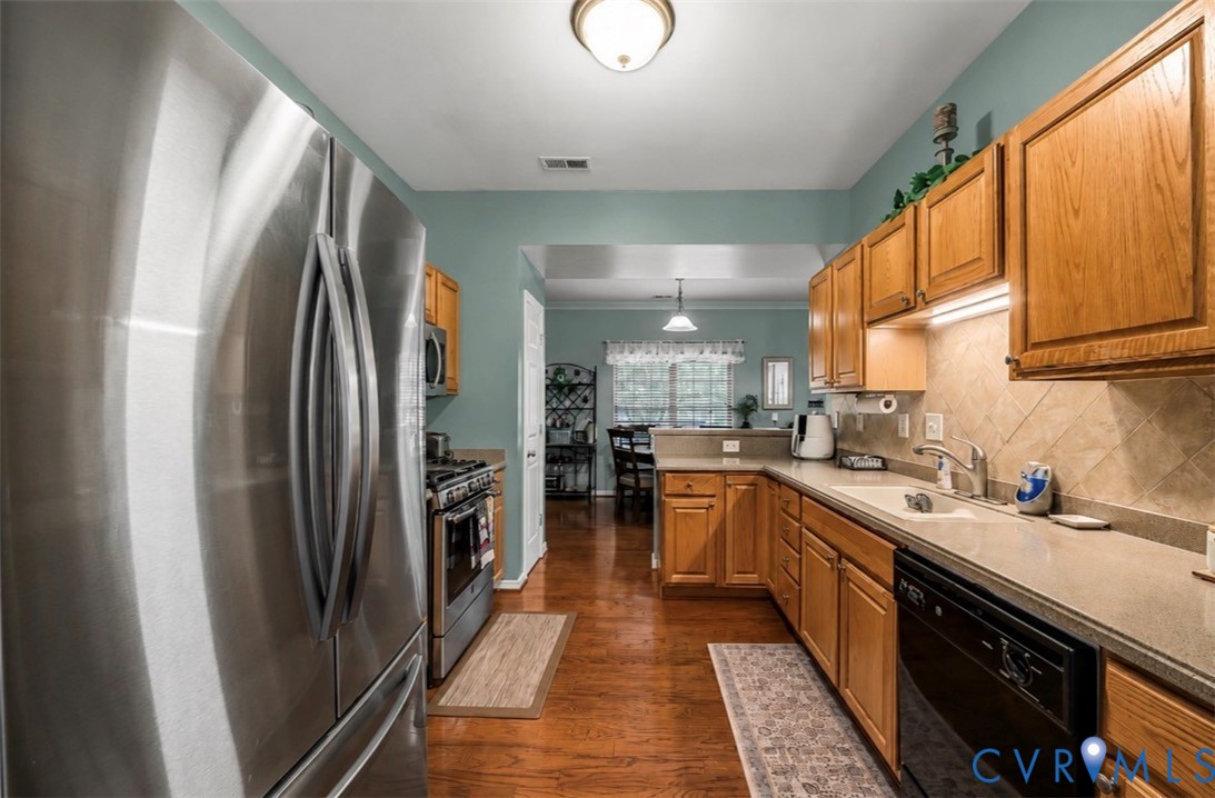 958 Wellston Ct