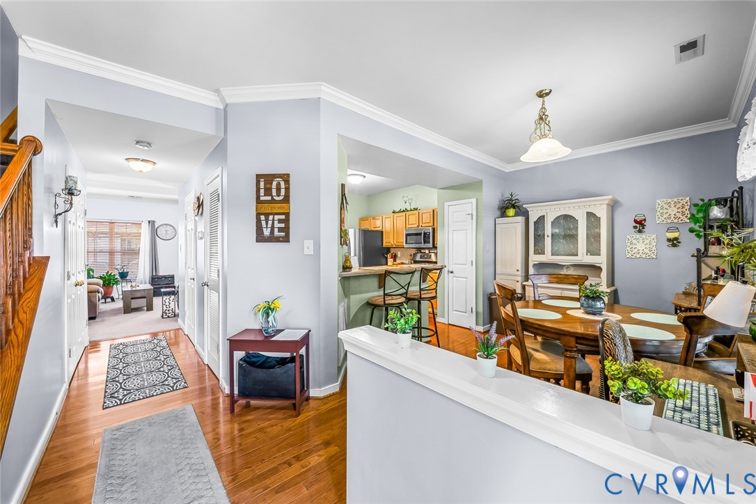 958 Wellston Ct