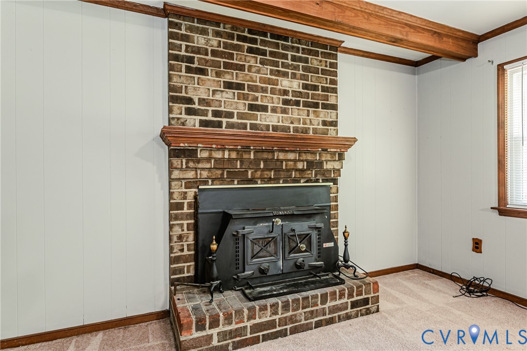 709 Deter Rd