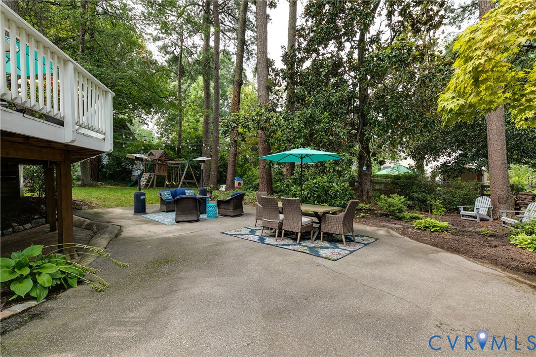 5913 W Club Ln