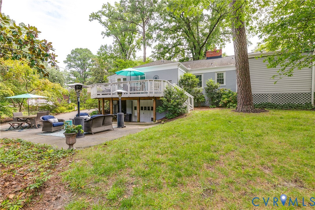 5913 W Club Ln