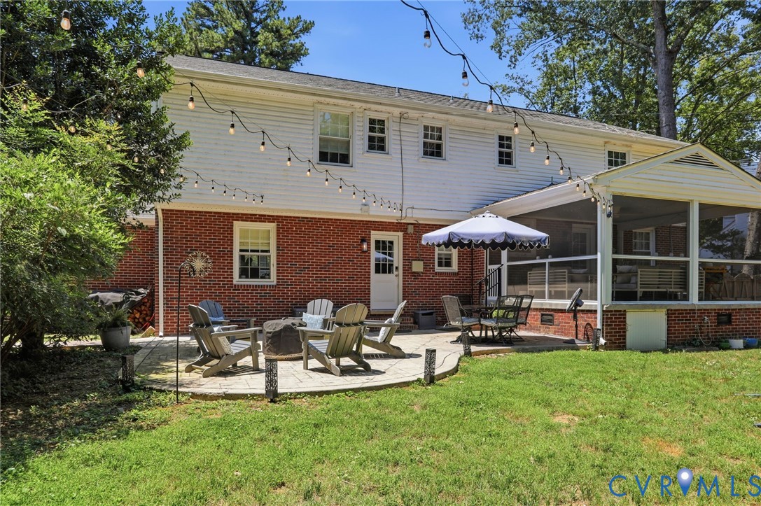 2621 Cherrytree Ln
