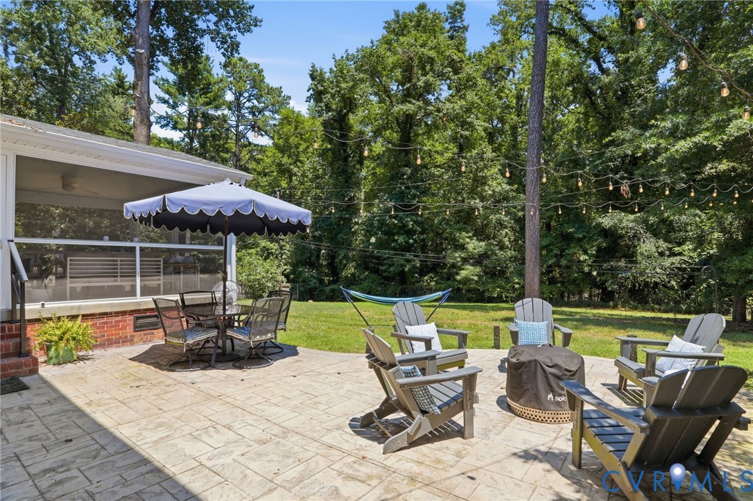 2621 Cherrytree Ln