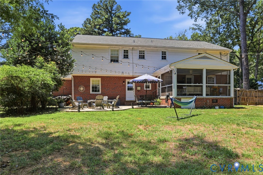 2621 Cherrytree Ln