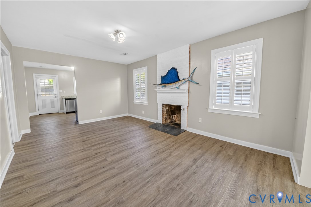 3 Lighthouse Dr