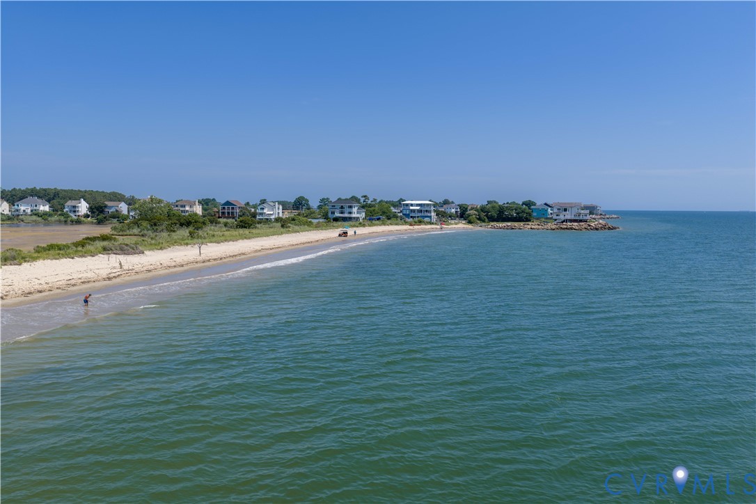 3 Lighthouse Dr