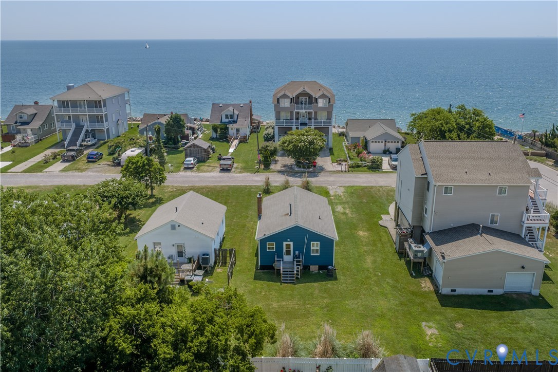 3 Lighthouse Dr