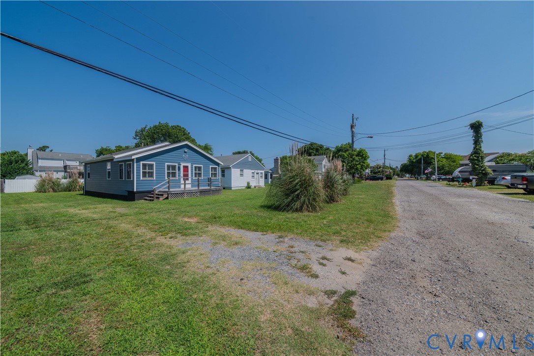 3 Lighthouse Dr