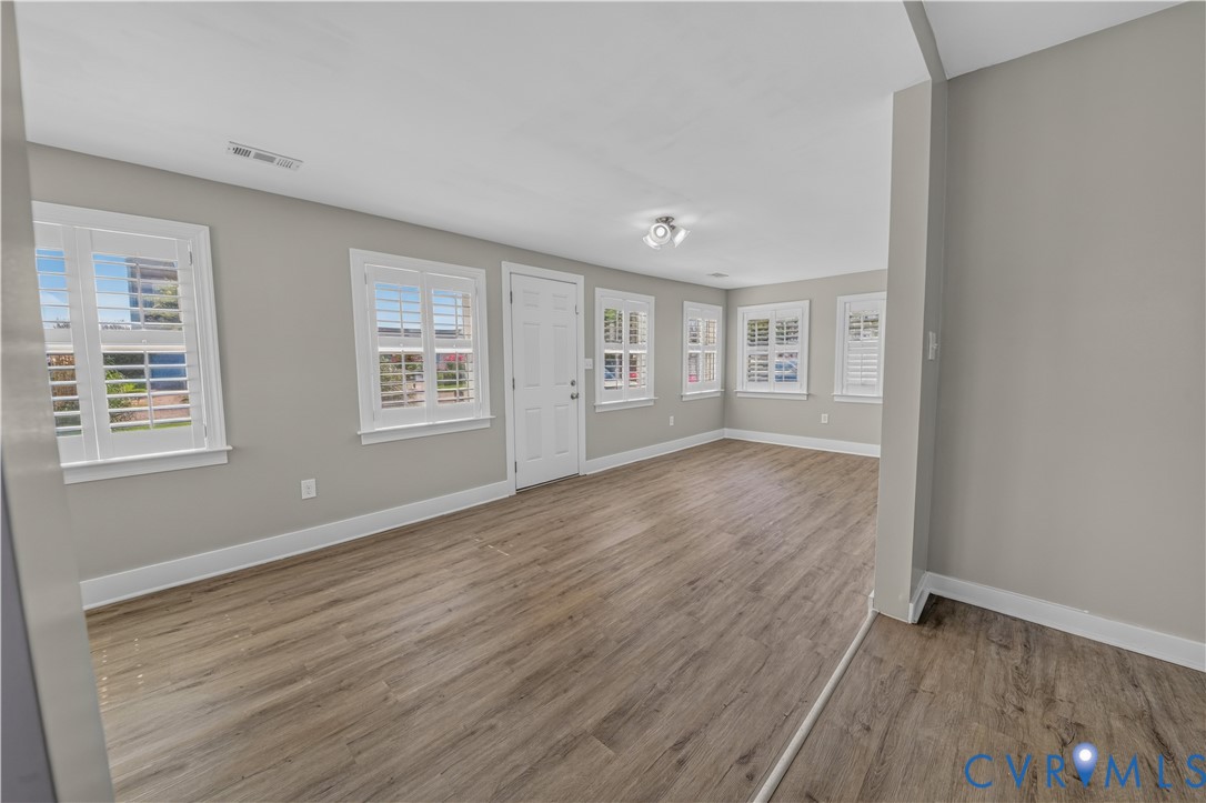 3 Lighthouse Dr
