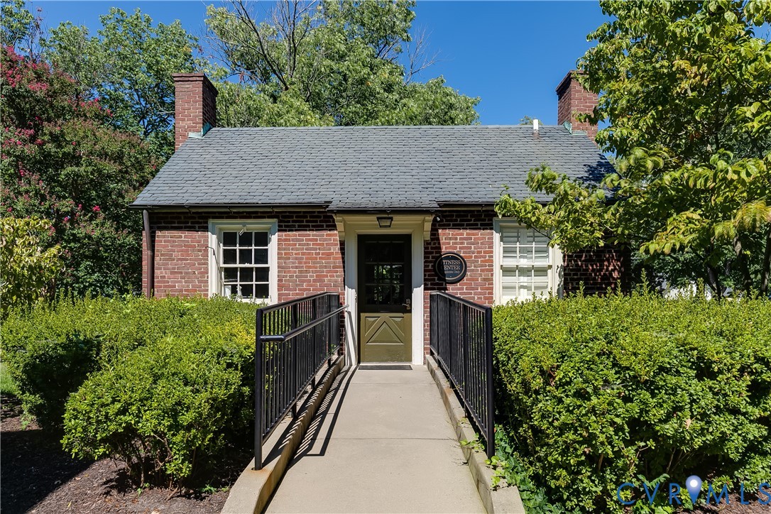 33 W Locke Ln Unit#U3