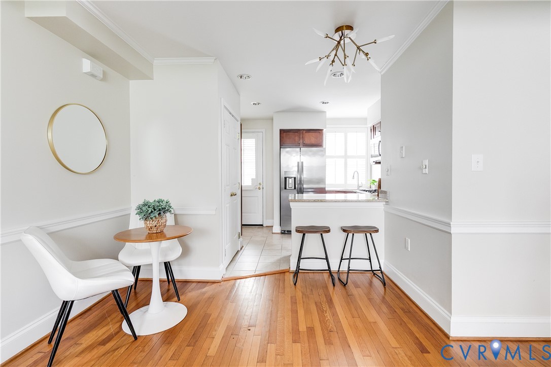 33 W Locke Ln Unit#U3