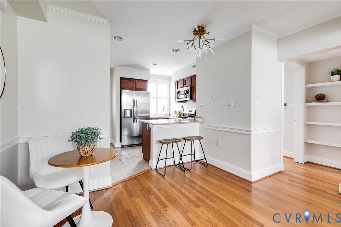 33 W Locke Ln Unit#U3