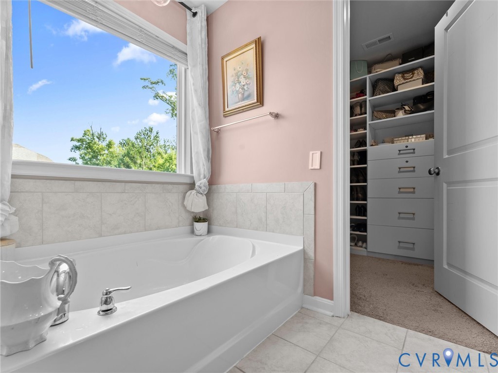 13925 Collington Mews