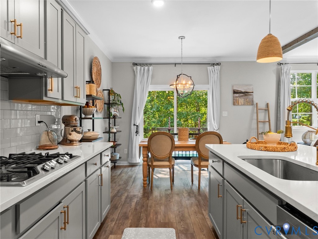 13925 Collington Mews