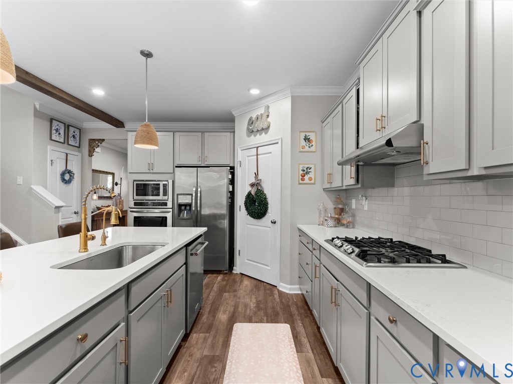 13925 Collington Mews