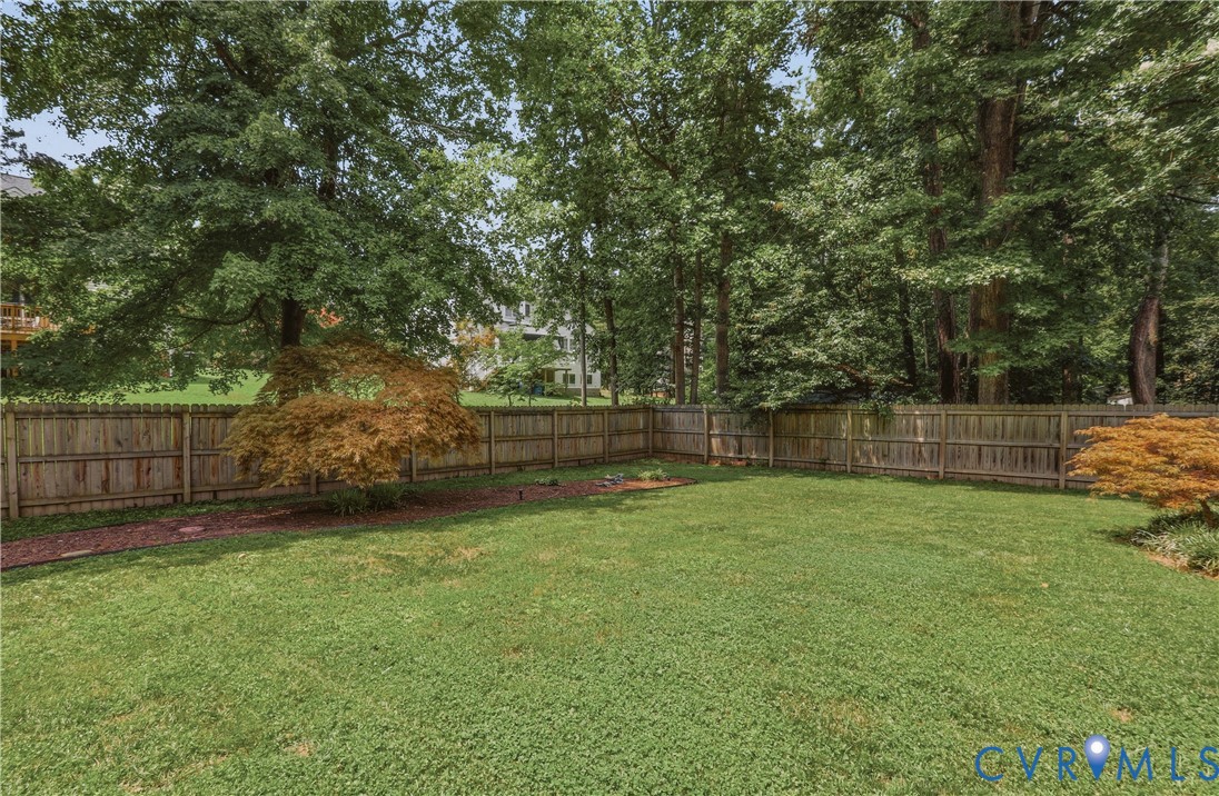 9157 Chatham Grove Ln