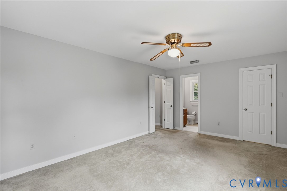 10212 Heritage Ln