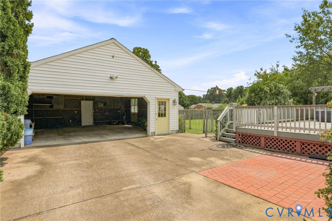 8287 Carneal Ln