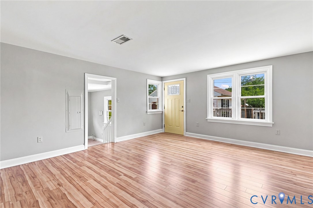 8287 Carneal Ln