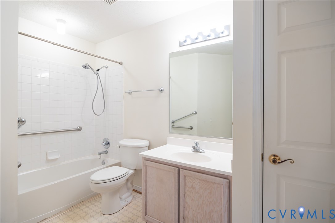 3246 Stone Manor Cir