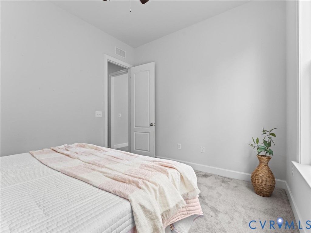 13906 Collington Mews