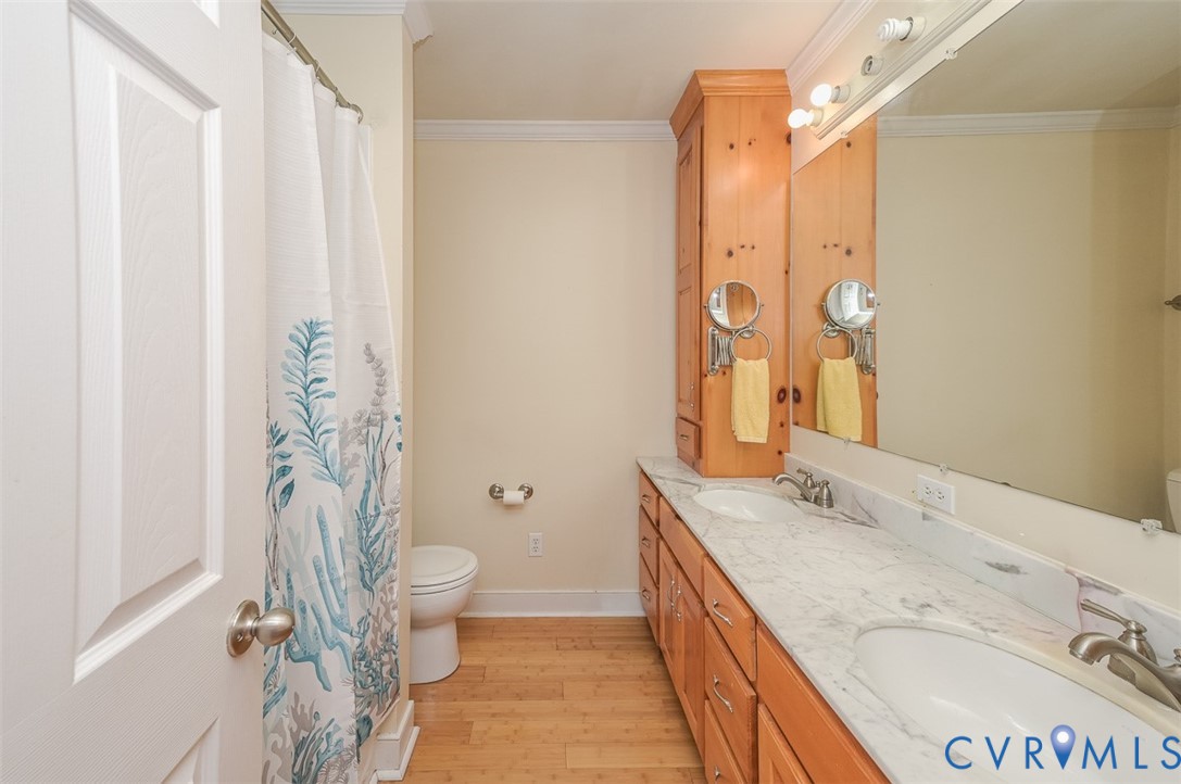 8435 Old Roxbury Rd