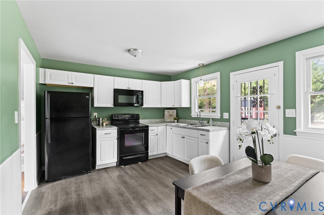7804 Edwin Ln
