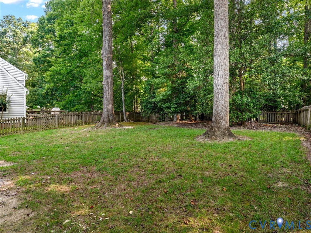 5702 Standing Oak Rd