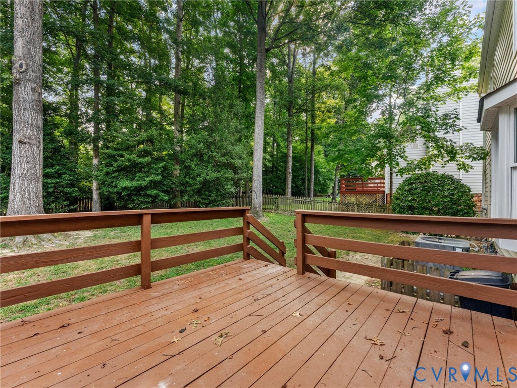5702 Standing Oak Rd