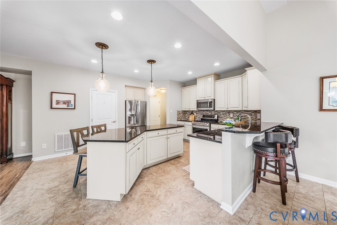 16901 White Daisy Loop