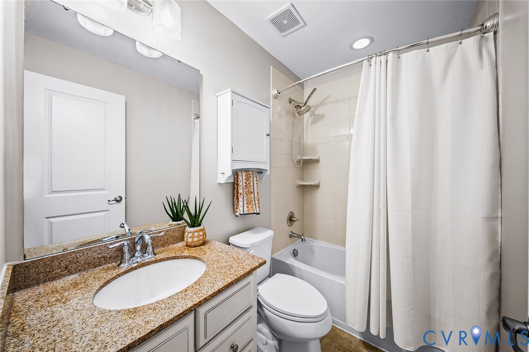 16901 White Daisy Loop