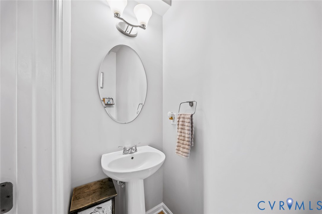 16901 White Daisy Loop