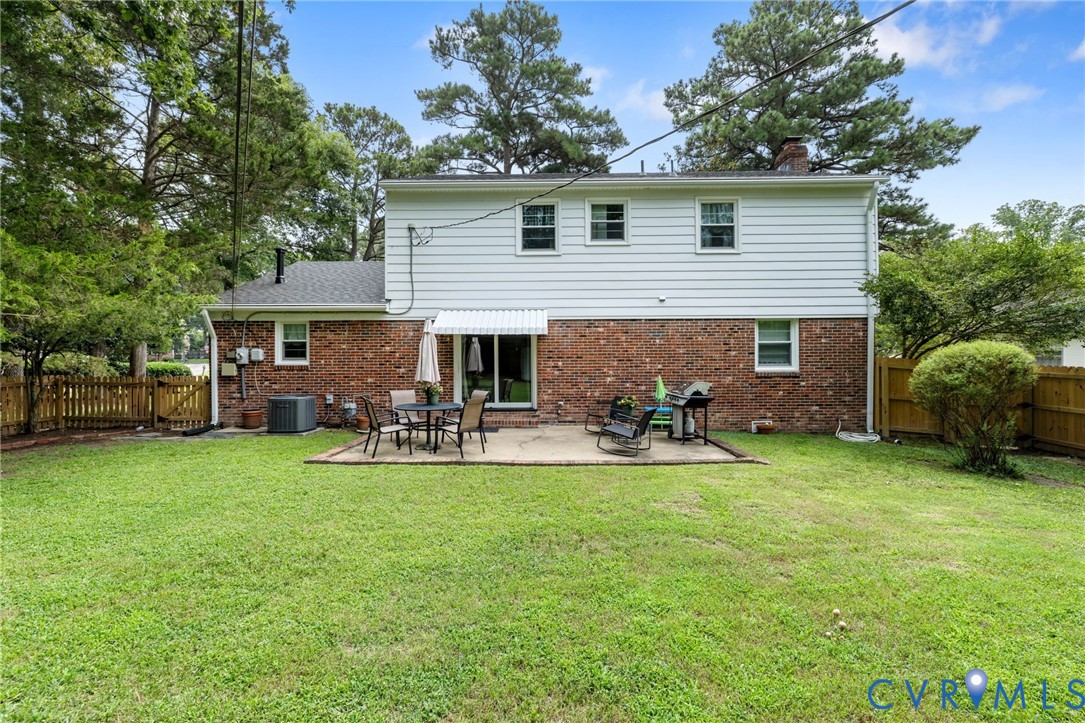 404 Aubery Rd