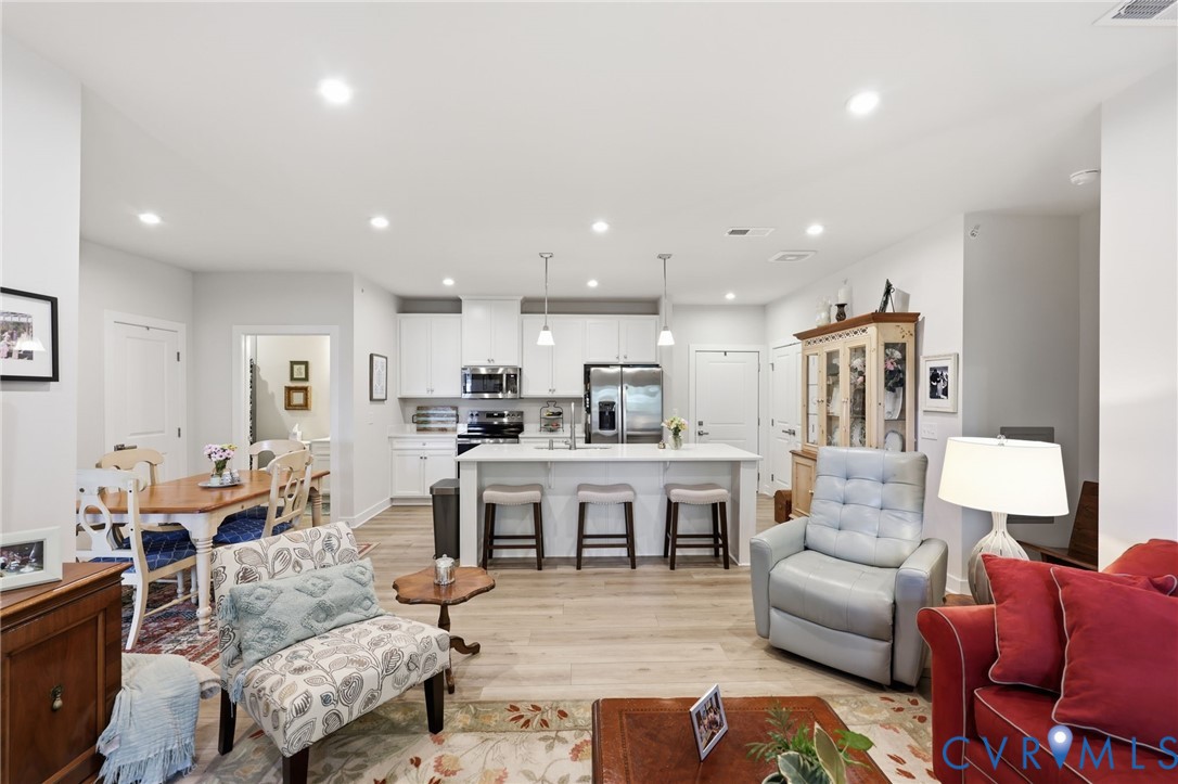 15801 Hallowell Rdg Unit#304