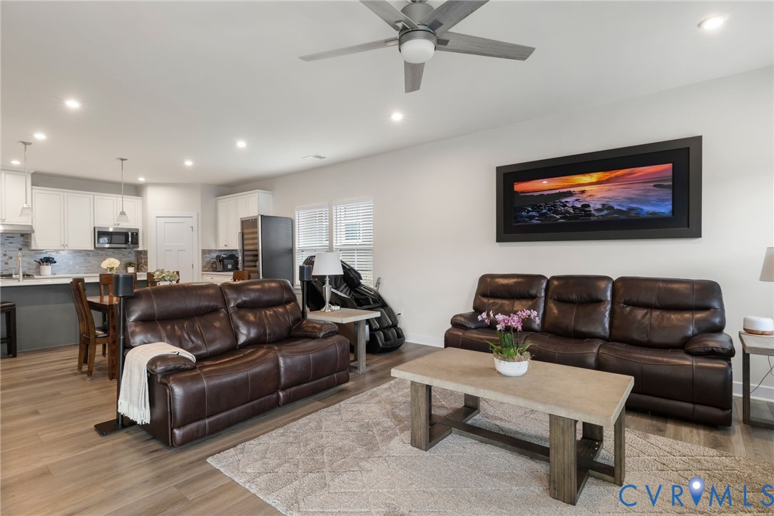 6249 Deer Summit Ct