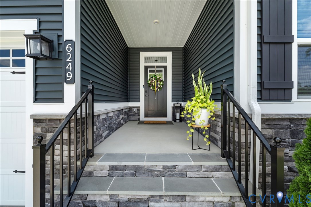 6249 Deer Summit Ct