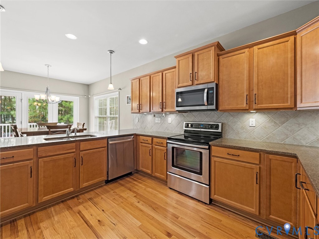 11000 Collington Dr