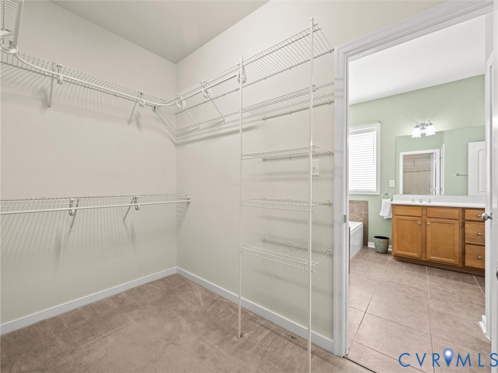 11000 Collington Dr