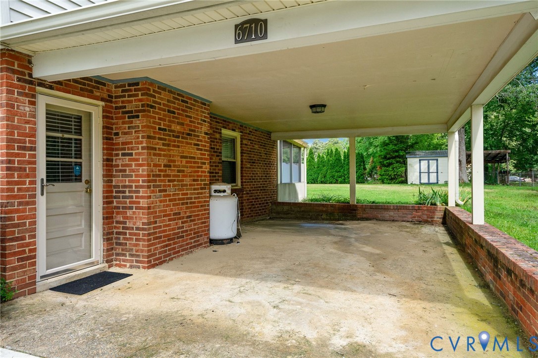6710 Welch Dr