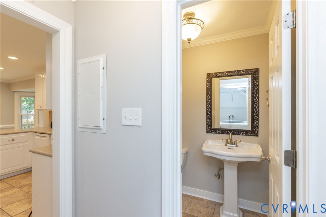 12305 Ashton Glen Ct