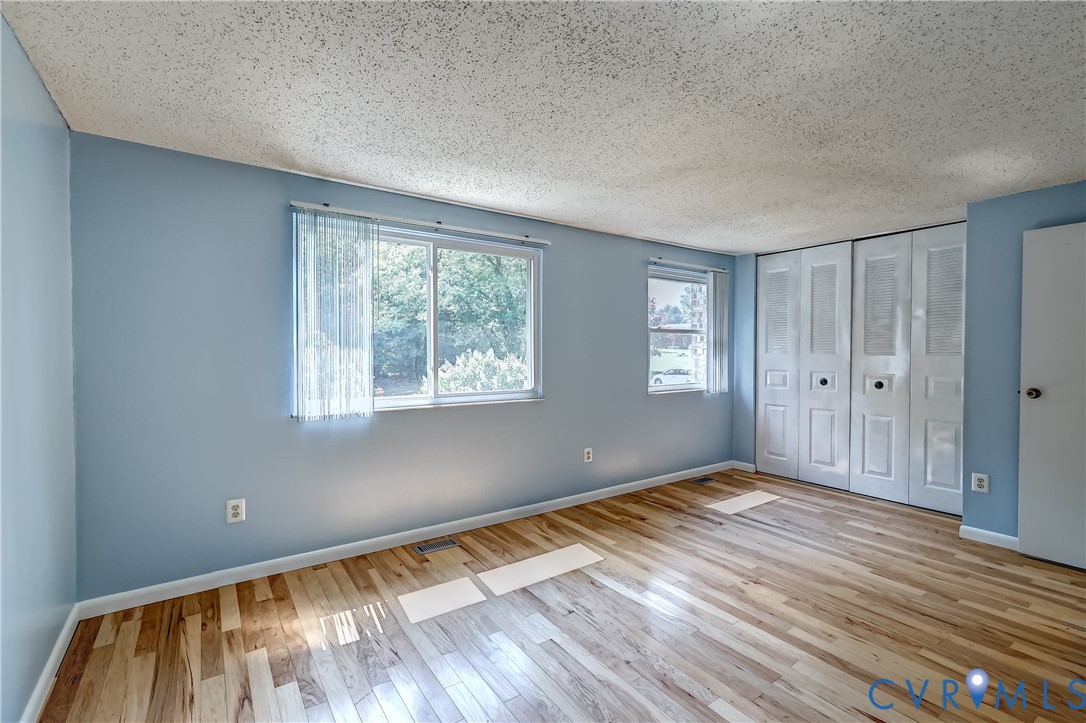 10992 Greenaire Pl
