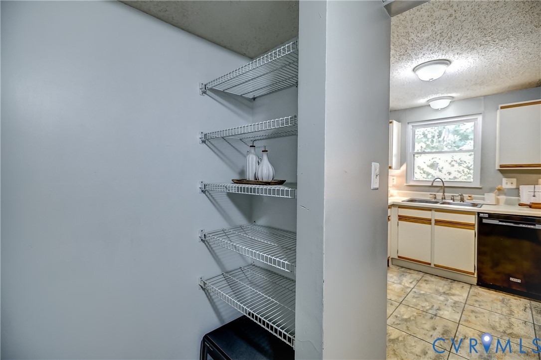 10992 Greenaire Pl