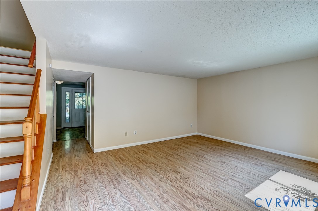 10992 Greenaire Pl