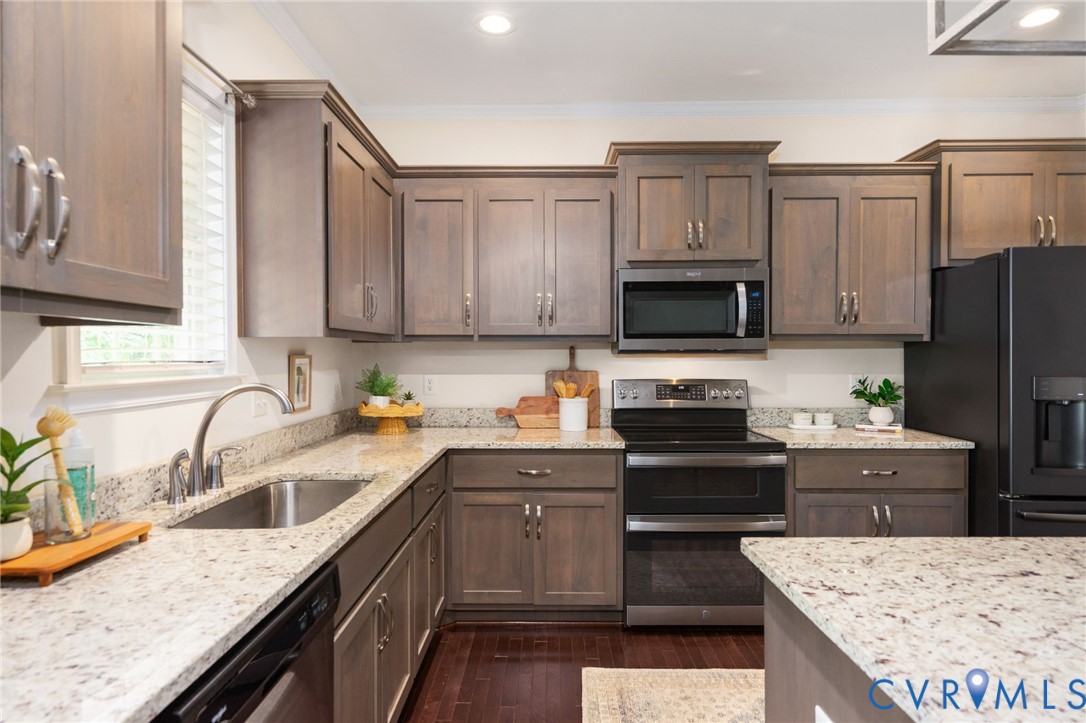 3101 Tadley Dr