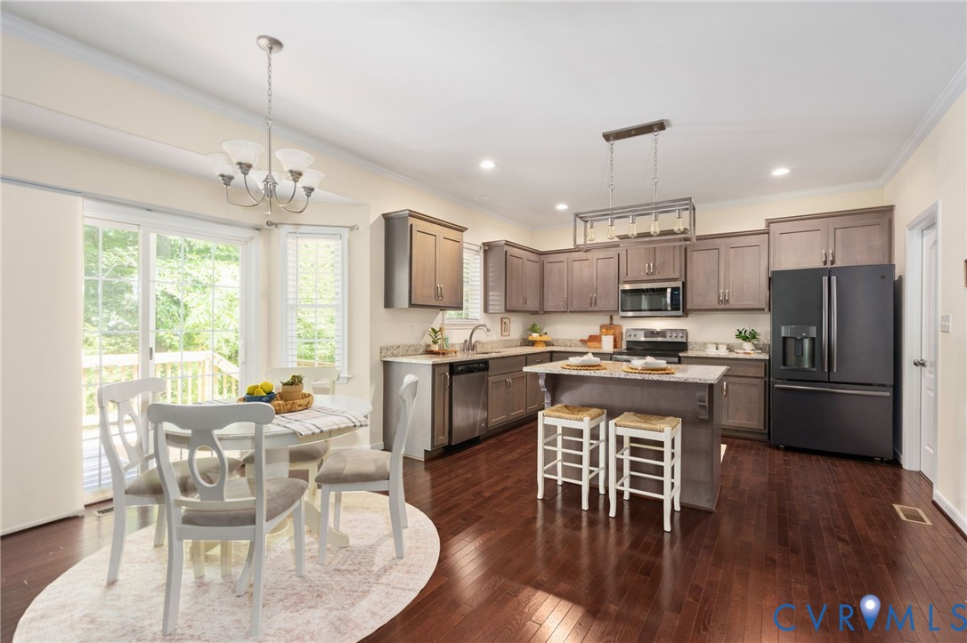 3101 Tadley Dr