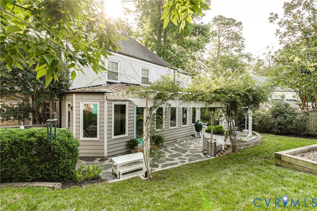 410 Lakewood Dr
