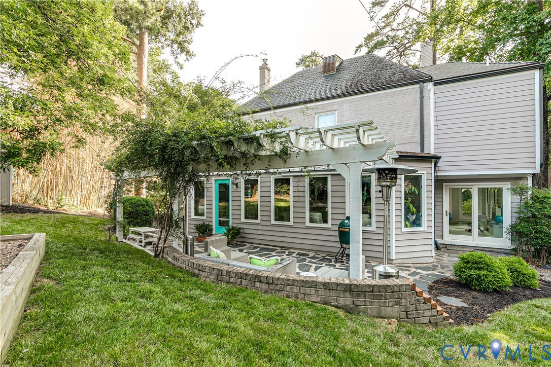 410 Lakewood Dr