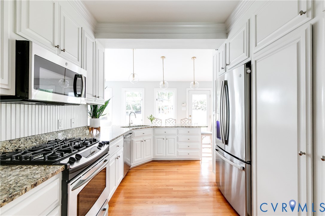 410 Lakewood Dr