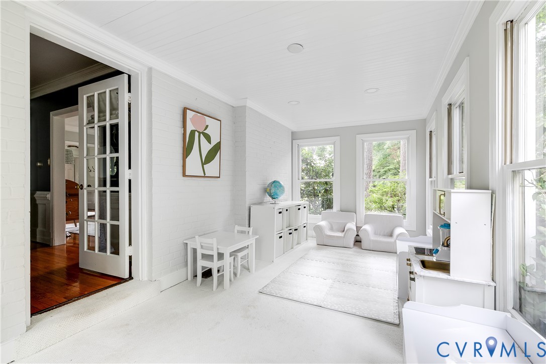 410 Lakewood Dr