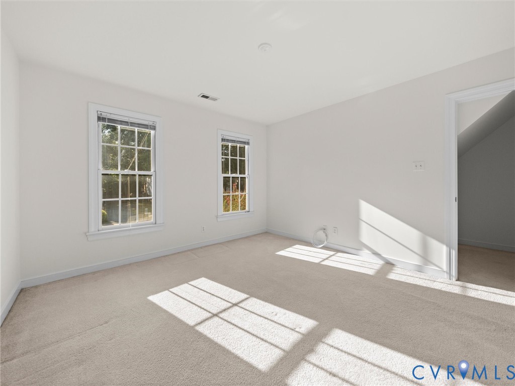 3229 Center Ridge Dr